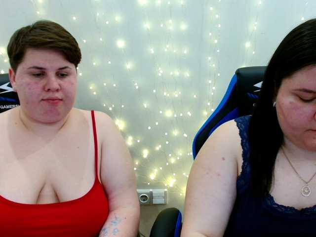 BeckyAndEllen's BongaCams show and profile