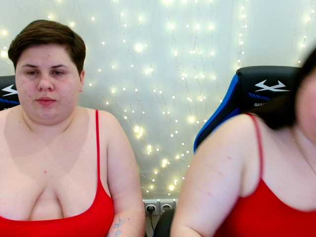 BeckyAndEllen's BongaCams show and profile