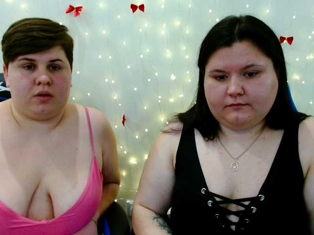 BeckyAndEllen's BongaCams show and profile