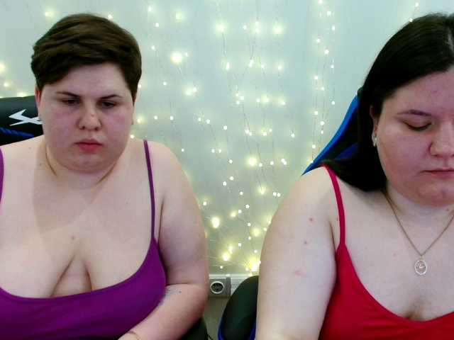 BeckyAndEllen's BongaCams show and profile