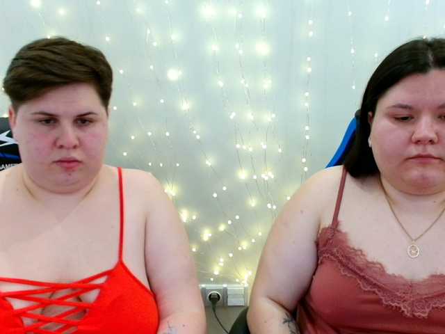 BeckyAndEllen's BongaCams show and profile