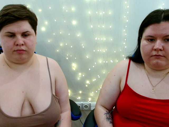 BeckyAndEllen's BongaCams show and profile