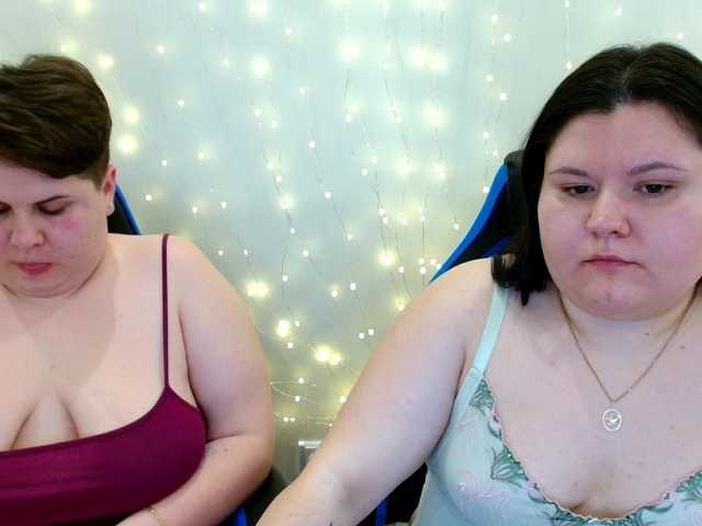 BeckyAndEllen's BongaCams show and profile