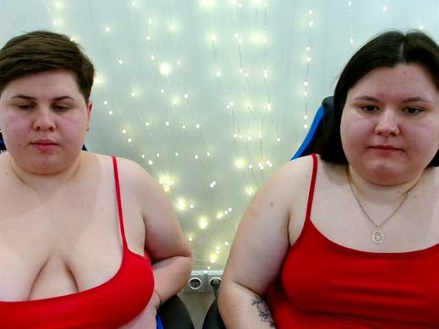 BeckyAndEllen's BongaCams show and profile