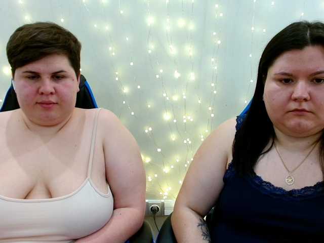 BeckyAndEllen's BongaCams show and profile