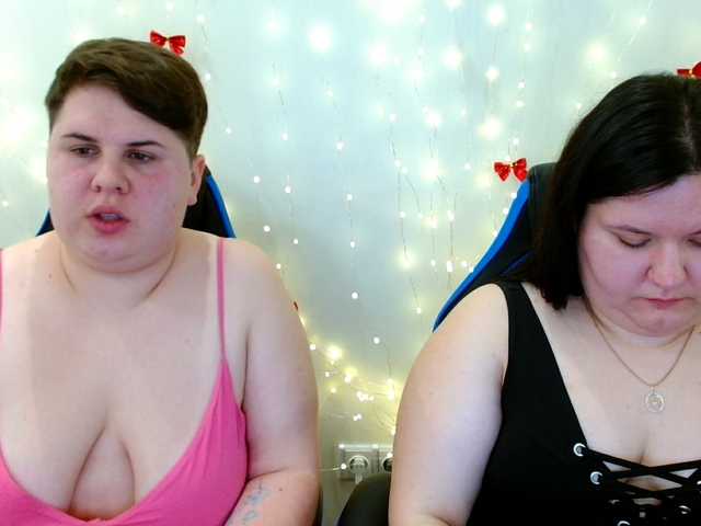 BeckyAndEllen webcam