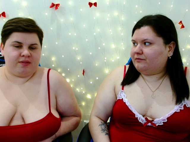 BeckyAndEllen's BongaCams show and profile