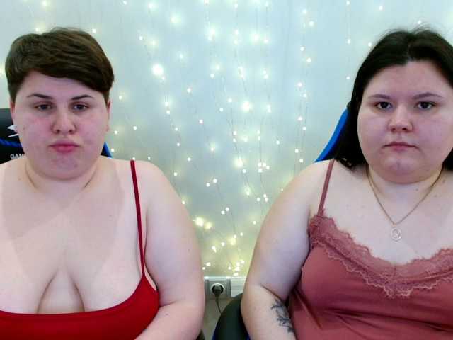 BeckyAndEllen's BongaCams show and profile