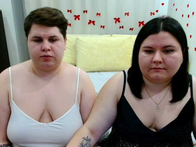 BeckyAndEllen webcam