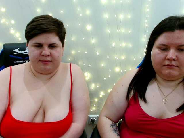 BeckyAndEllen's BongaCams show and profile