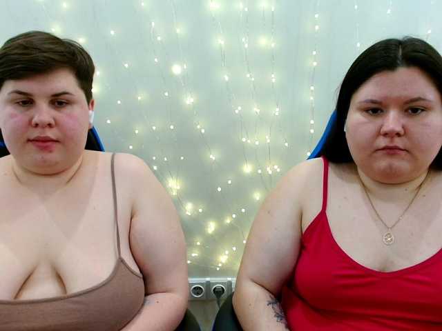 BeckyAndEllen's BongaCams show and profile