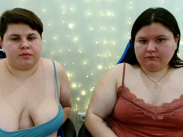BeckyAndEllen's BongaCams show and profile