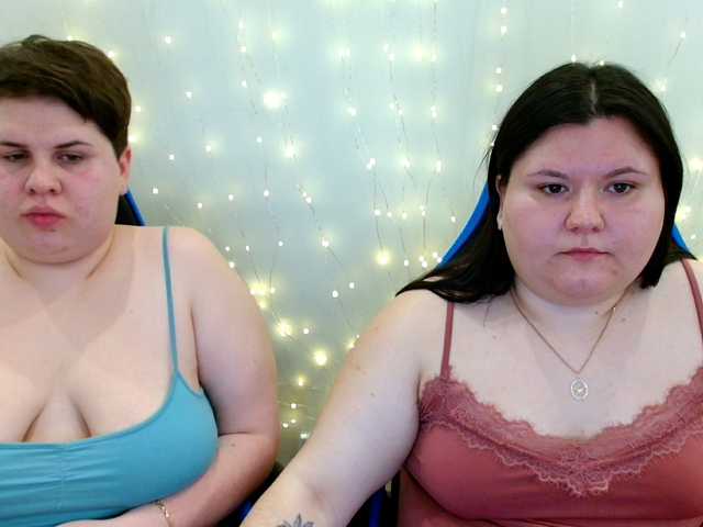 BeckyAndEllen's BongaCams show and profile