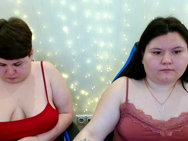BeckyAndEllen's BongaCams show and profile