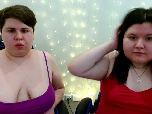 BeckyAndEllen's BongaCams show and profile