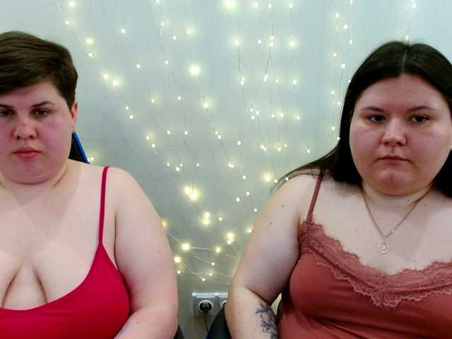BeckyAndEllen's BongaCams show and profile