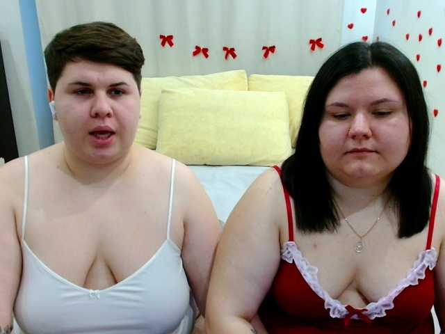 BeckyAndEllen's BongaCams show and profile