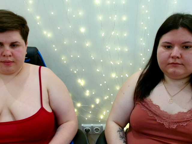 BeckyAndEllen's BongaCams show and profile