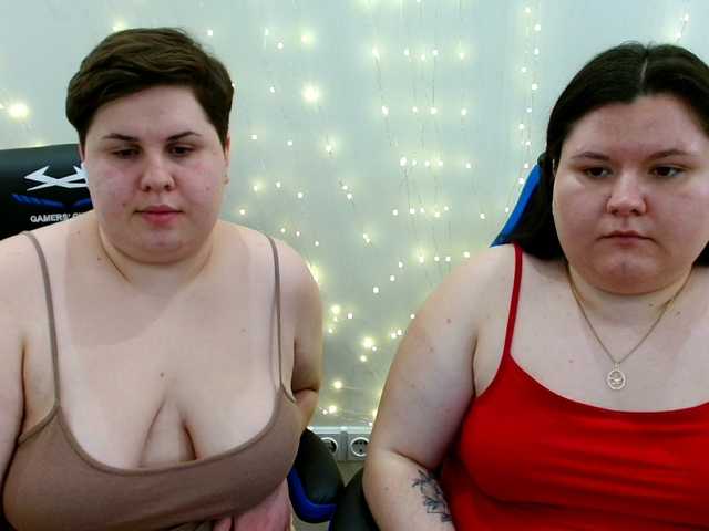 BeckyAndEllen's BongaCams show and profile