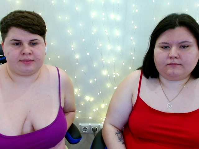 BeckyAndEllen's BongaCams show and profile