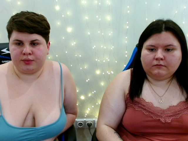 BeckyAndEllen's BongaCams show and profile