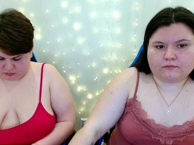 BeckyAndEllen's BongaCams show and profile