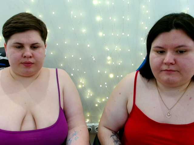 BeckyAndEllen's BongaCams show and profile