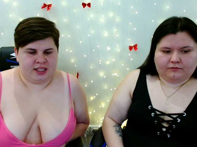 BeckyAndEllen's BongaCams show and profile