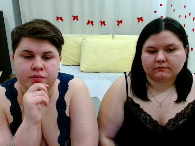 BeckyAndEllen's BongaCams show and profile