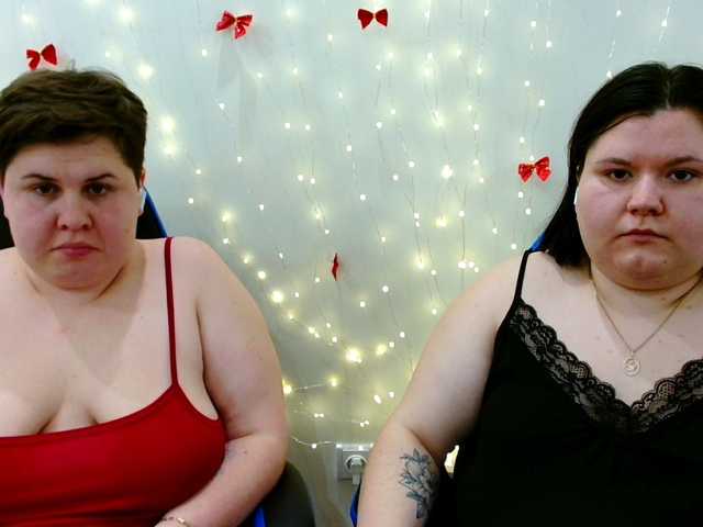 BeckyAndEllen's BongaCams show and profile