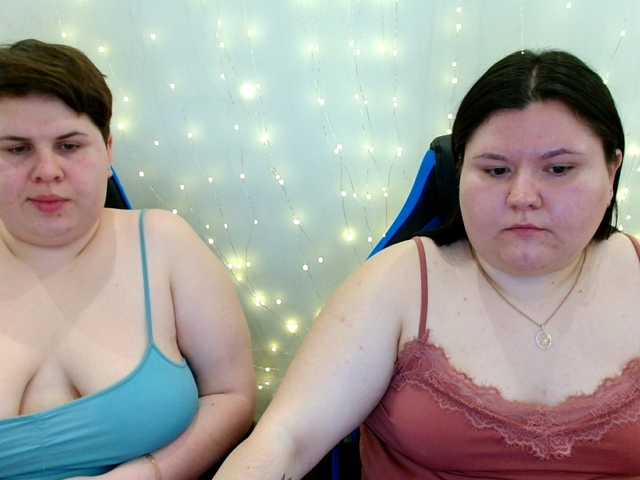 BeckyAndEllen's BongaCams show and profile
