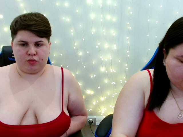 BeckyAndEllen's BongaCams show and profile