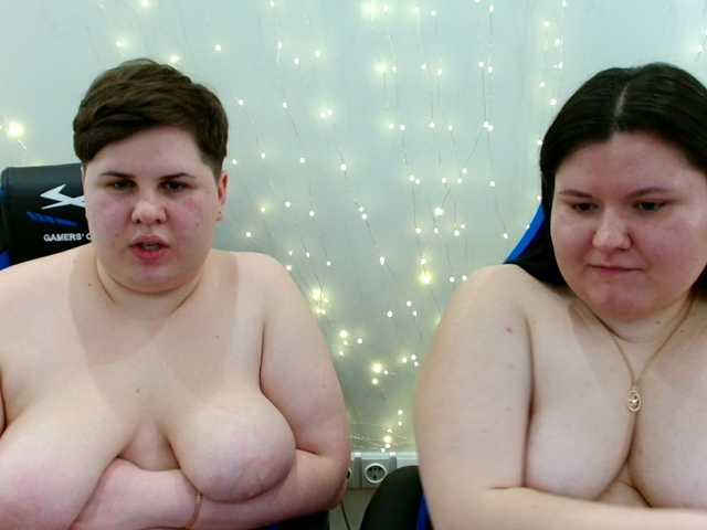 BeckyAndEllen's BongaCams show and profile