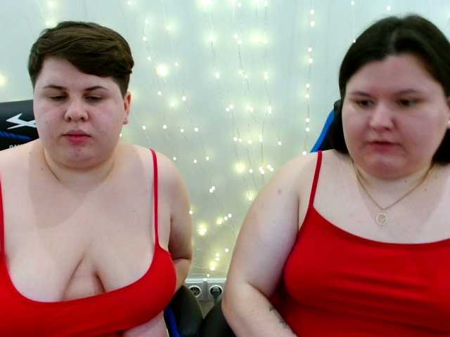 BeckyAndEllen's BongaCams show and profile