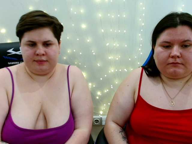 BeckyAndEllen's BongaCams show and profile