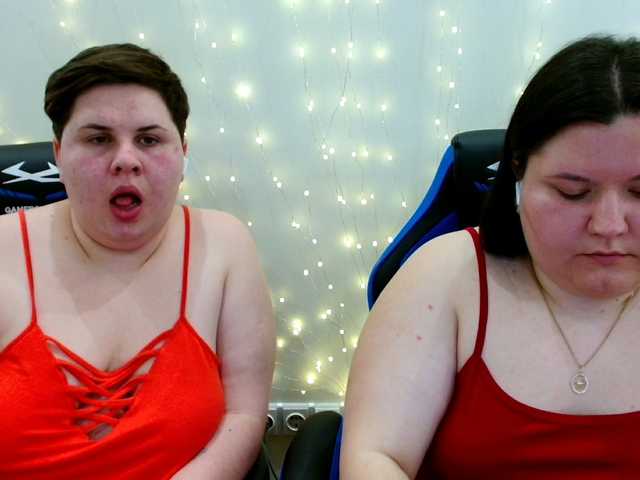 BeckyAndEllen's BongaCams show and profile