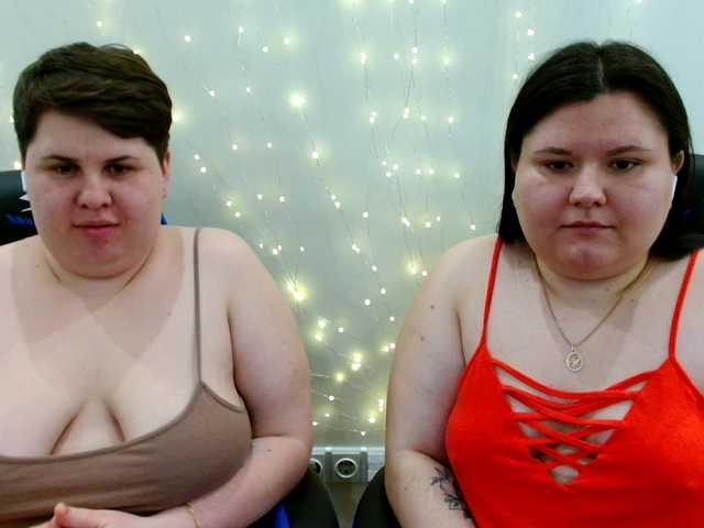 BeckyAndEllen's BongaCams show and profile