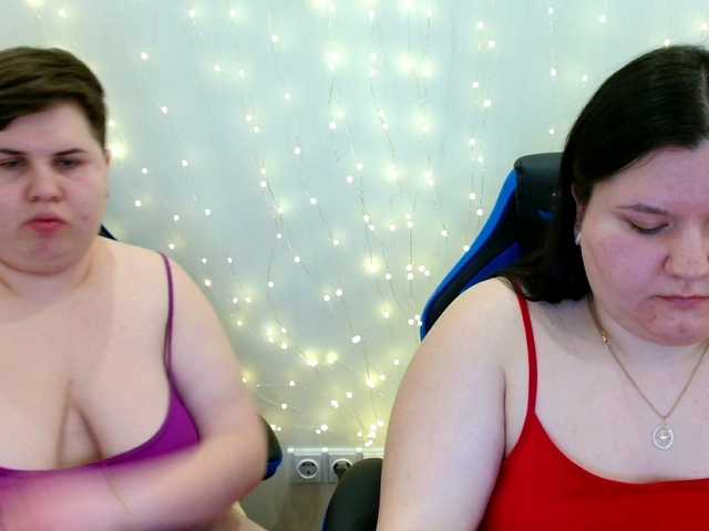 BeckyAndEllen's BongaCams show and profile