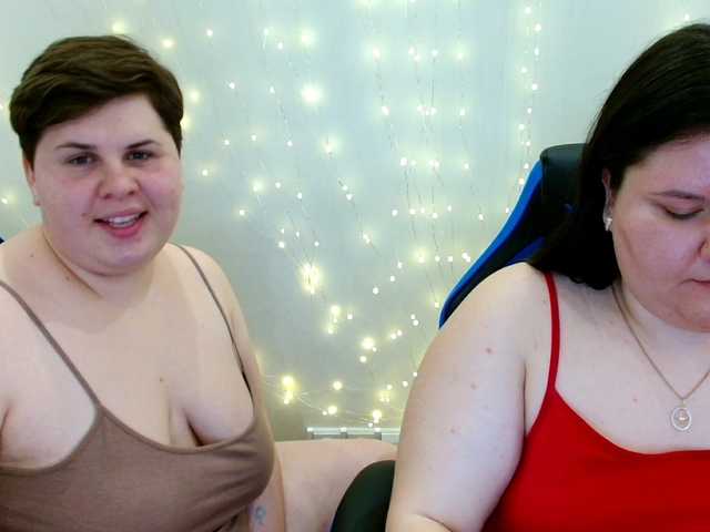 BeckyAndEllen's BongaCams show and profile