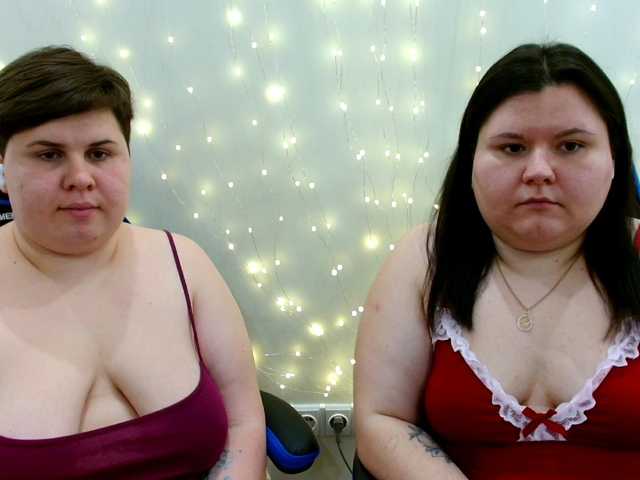BeckyAndEllen's BongaCams show and profile