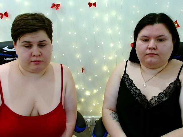 BeckyAndEllen's BongaCams show and profile