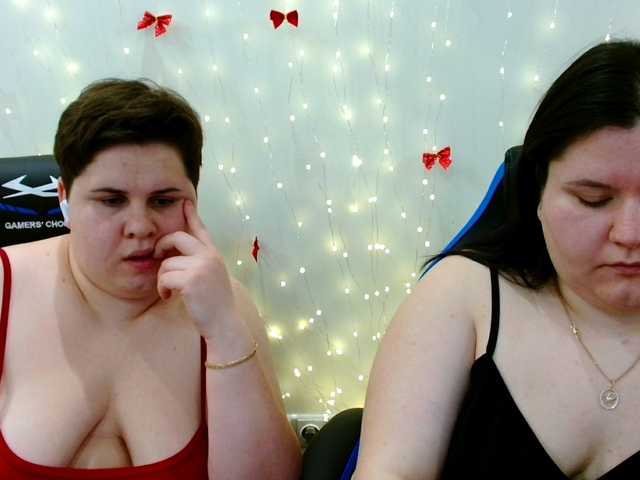 BeckyAndEllen's BongaCams show and profile