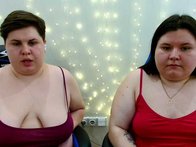 BeckyAndEllen's BongaCams show and profile
