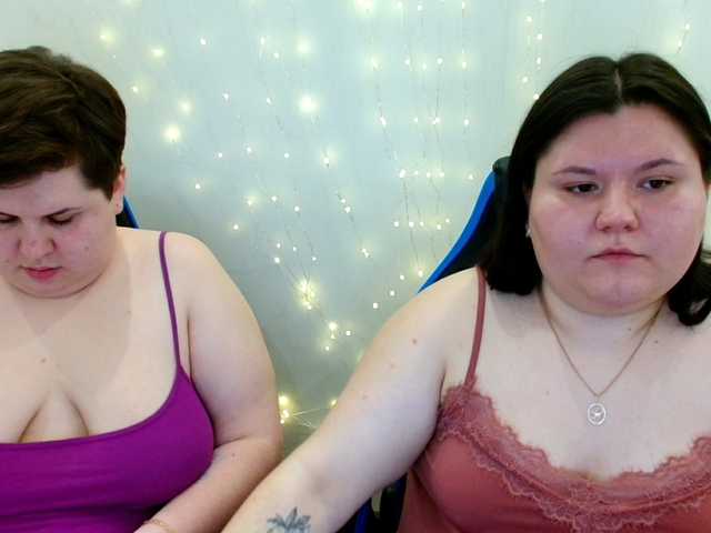 BeckyAndEllen's BongaCams show and profile