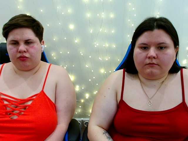 BeckyAndEllen's BongaCams show and profile