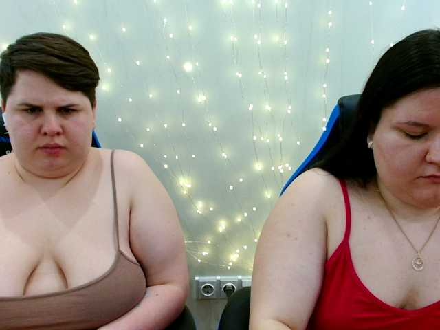BeckyAndEllen's BongaCams show and profile