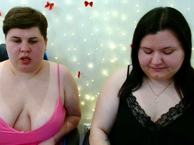 BeckyAndEllen's BongaCams show and profile