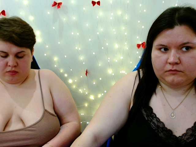 BeckyAndEllen's BongaCams show and profile