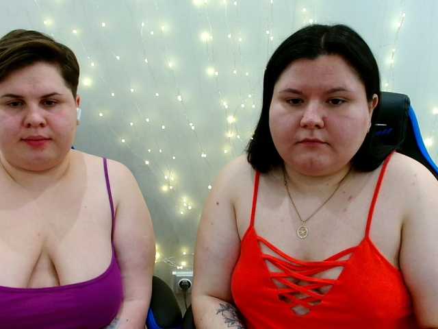 BeckyAndEllen's BongaCams show and profile