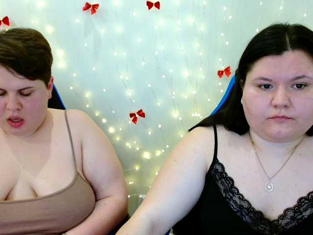 BeckyAndEllen's BongaCams show and profile